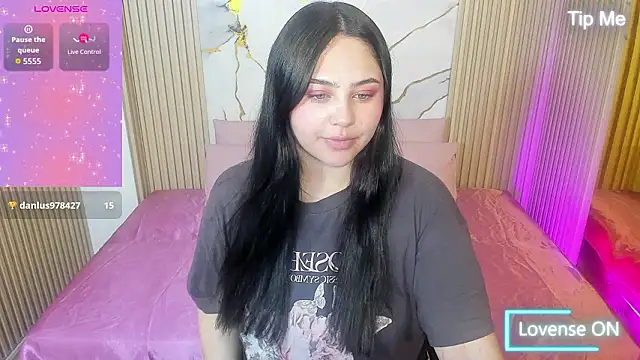 Siena Tay online show from March 24, 11:59 am