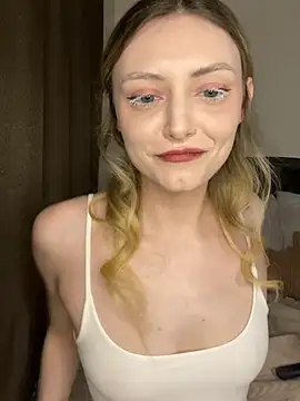 Leecey online show from March 8, 2:04 am