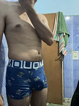 Snapshot of jonathan_yoni chatting on March 1, 10:17 am jonathan yoni online show from March 1, 10:17 am