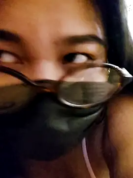 Snapshot of mini27mimi chatting on July 16, 10:05 pm mini27mimi online show from July 16, 10:05 pm