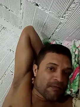 Hot Veteran 1 online show from April 17, 2:09 pm