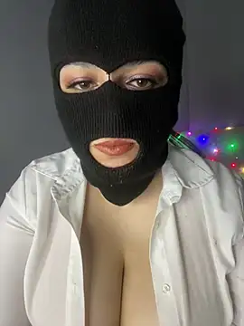 Snapshot of maryam-6 chatting on February 17, 9:10 pm maryam-6 online show from February 17, 9:10 pm