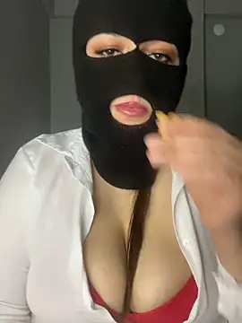 Snapshot of maryam-6 chatting on March 4, 8:26 pm maryam-6 online show from March 4, 8:26 pm