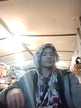 Snapshot of spooky425hd chatting on February 6, 2:27 am spooky425hd online show from February 6, 2:27 am