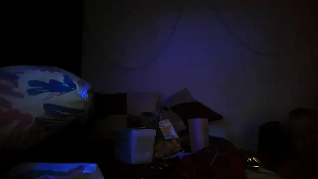 bialoba7 online show from October 18, 6:52 pm