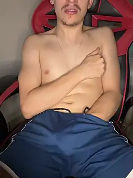 hungtwinkBR online show from March 21, 4:06 am