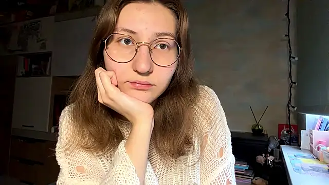 Snapshot of Miaaa_Moon chatting on March 2, 1:18 pm Miaaa Moon online show from March 2, 1:18 pm