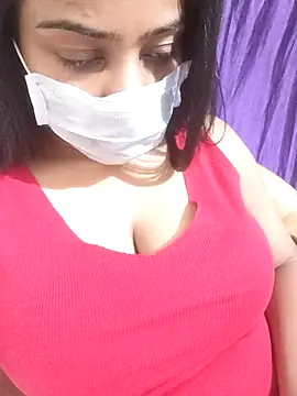 MidnightVibes  online show from March 14, 6:24 pm