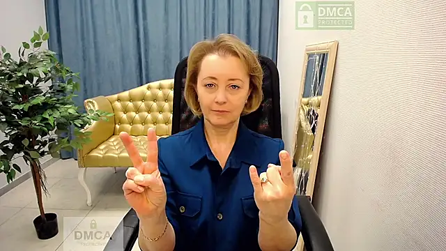 Snapshot of MONA_W chatting on February 12, 11:16 am MONA W online show from February 12, 11:16 am