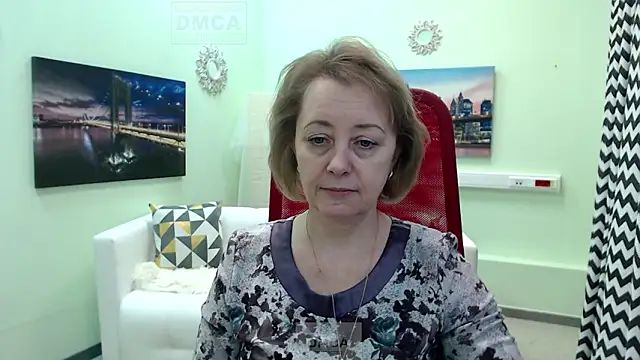 Snapshot of MONA_W chatting on February 17, 10:56 am MONA W online show from February 17, 10:56 am