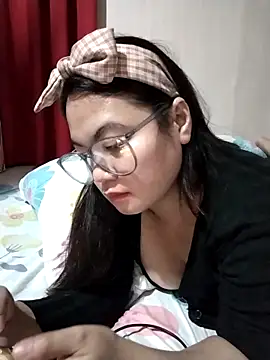 Zyramae 25 online show from March 14, 5:18 pm