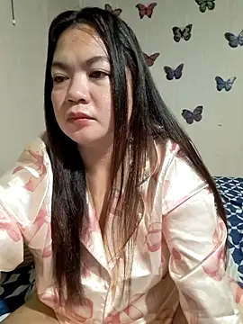Snapshot of Zyramae_25 chatting on July 11, 7:05 pm Zyramae 25 online show from July 11, 7:05 pm