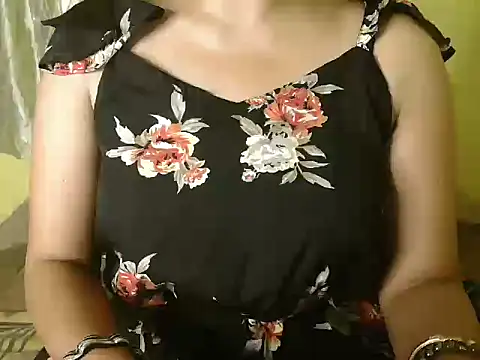 Snapshot of Ishaa_03 chatting on July 2, 9:48 am Ishaa 03 online show from July 2, 9:48 am