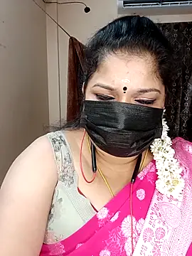 Snapshot of silk_rose05 chatting on May 13, 1:41 pm silk rose05 online show from May 13, 1:41 pm