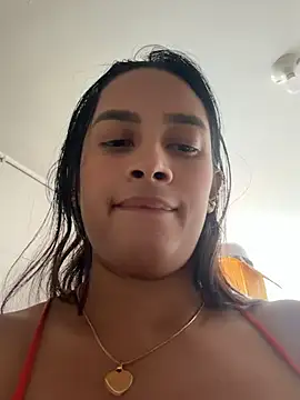 Snapshot of LunaHeat chatting on July 8, 5:17 pm LunaHeat online show from July 8, 5:17 pm