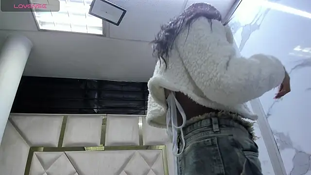 Snapshot of KendallArdent chatting on March 4, 2:12 pm KendallArdent online show from March 4, 2:12 pm