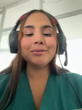 Snapshot of Noa_Harper- chatting on May 17, 8:49 pm Noa Harper- online show from May 17, 8:49 pm