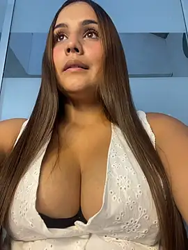 Snapshot of Noa_Harper- chatting on May 30, 9:45 pm Noa Harper- online show from May 30, 9:45 pm