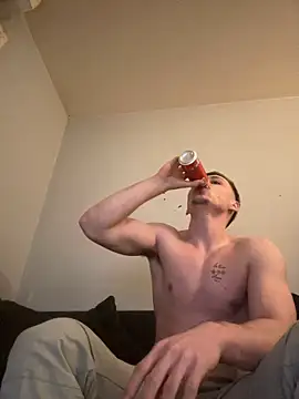 Snapshot of Lucas328706 chatting on February 5, 4:39 am Lucas328706 online show from February 5, 4:39 am