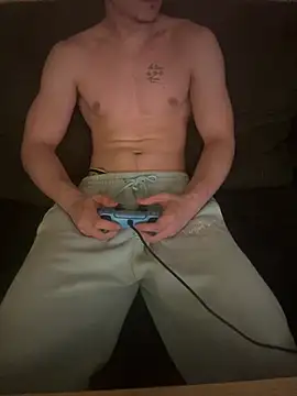 Lucas328706 online show from May 24, 7:08 pm
