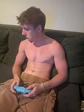 Lucas328706 online show from July 11, 8:33 pm
