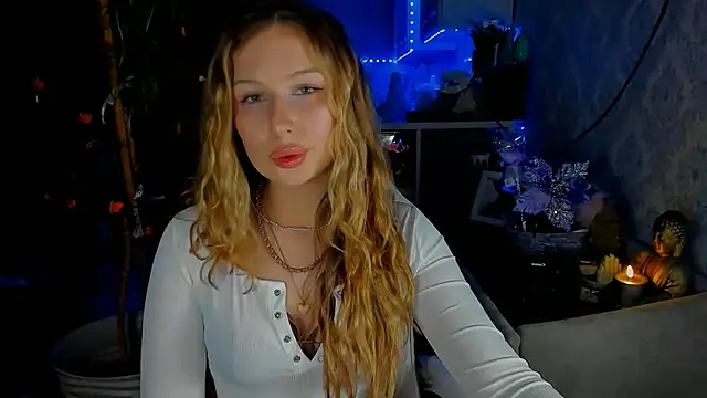 Marcellis Charm online show from February 8, 6:22 pm