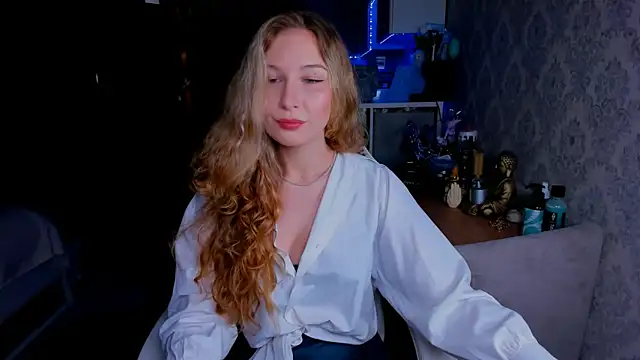 Marcellis Charm online show from February 21, 5:47 pm