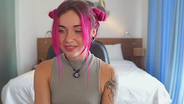 Sarah Pink online show from January 11, 3:22 am