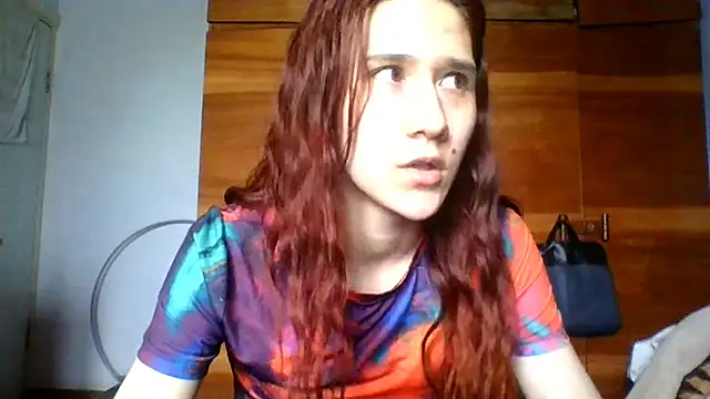 NickiKisinger online show from June 6, 7:13 am