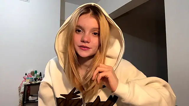 Snapshot of Tiffany_Muse chatting on February 7, 1:09 am Tiffany Muse online show from February 7, 1:09 am