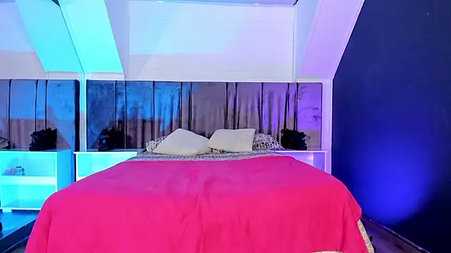 Snapshot of Flakiss_18 chatting on February 11, 11:26 am Flakiss 18 online show from February 11, 11:26 am