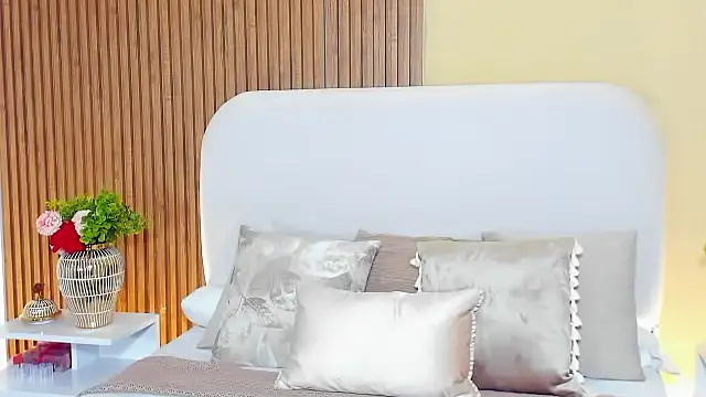 CristalMayson online show from March 28, 12:21 am