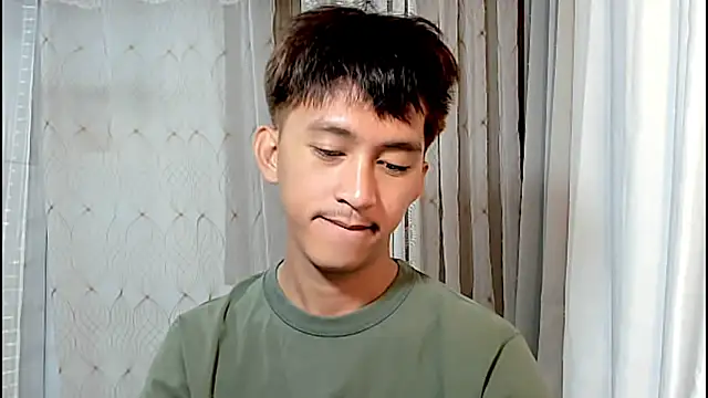 Snapshot of _andrie69_ chatting on April 25, 11:35 am andrie69 online show from April 25, 11:35 am