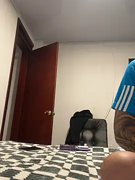 joeandlove online show from February 10, 2:37 am