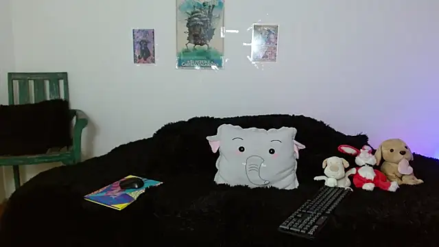 miadavisXXX online show from March 5, 7:43 pm