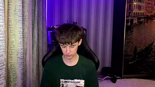 Sweet Dude online show from March 19, 9:30 pm