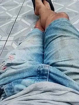 Snapshot of pau-de-ourod chatting on April 8, 12:16 pm pau-de-ourod online show from April 8, 12:16 pm