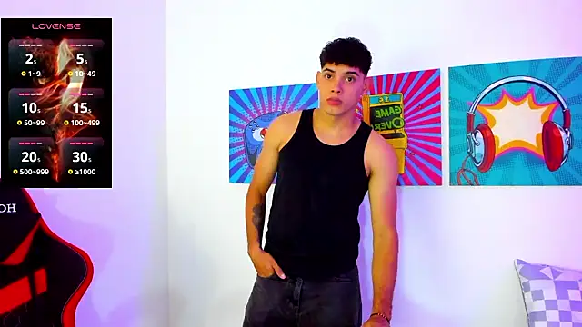 Snapshot of justin_payn14 chatting on February 21, 7:37 pm justin payn14 online show from February 21, 7:37 pm