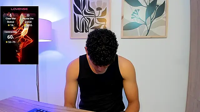 Snapshot of justin_payn14 chatting on March 1, 3:03 pm justin payn14 online show from March 1, 3:03 pm