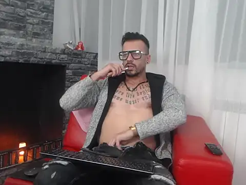 Snapshot of RyanxCole chatting on February 20, 1:22 pm RyanxCole online show from February 20, 1:22 pm