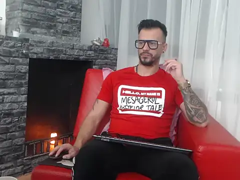 Snapshot of RyanxCole chatting on March 4, 9:59 am RyanxCole online show from March 4, 9:59 am