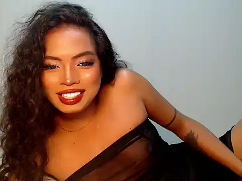 Snapshot of girlyteengrl chatting on February 9, 2:43 pm girlyteengrl online show from February 9, 2:43 pm