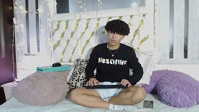 ian smith  online show from February 7, 11:25 am