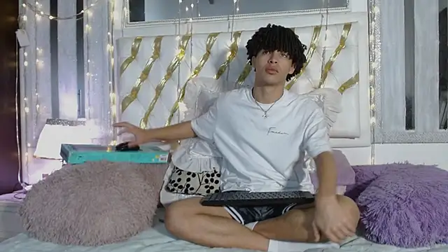 ian smith  online show from February 9, 11:58 am