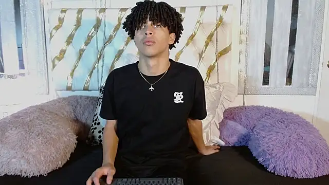 ian smith  online show from February 20, 11:32 am