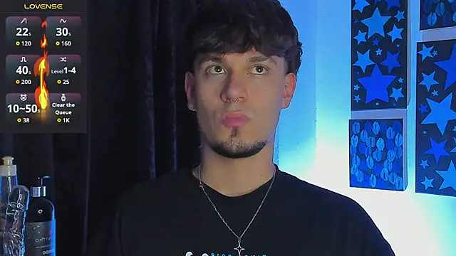 Snapshot of manu__05 chatting on March 26, 3:23 am manu 05 online show from March 26, 3:23 am