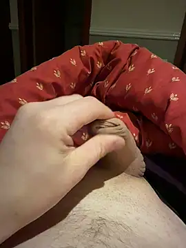 twankletoes1234 online show from May 11, 12:05 am