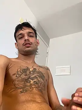 Snapshot of ruffvip chatting on February 2, 1:43 pm ruffvip online show from February 2, 1:43 pm