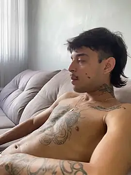 Snapshot of ruffvip chatting on February 5, 2:11 pm ruffvip online show from February 5, 2:11 pm