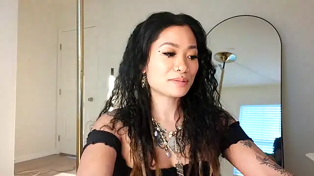 Snapshot of 222goddess444you chatting on March 2, 1:30 am 222goddess444you online show from March 2, 1:30 am